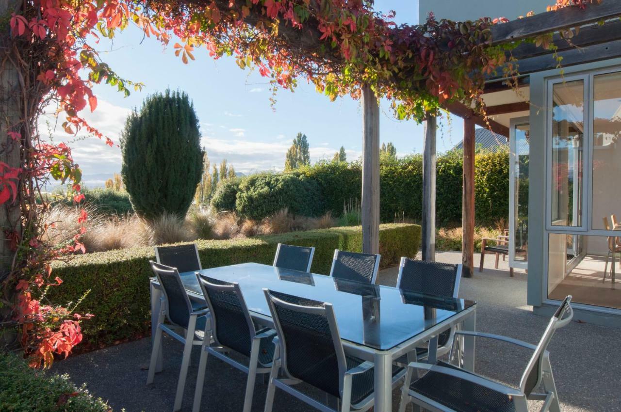 Sunrise Sanctuary Villa Wanaka Exteriör bild