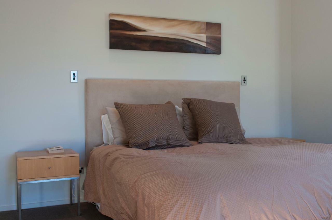 Sunrise Sanctuary Villa Wanaka Exteriör bild